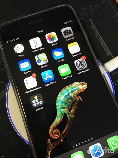 Беспроводная зарядка для телефона