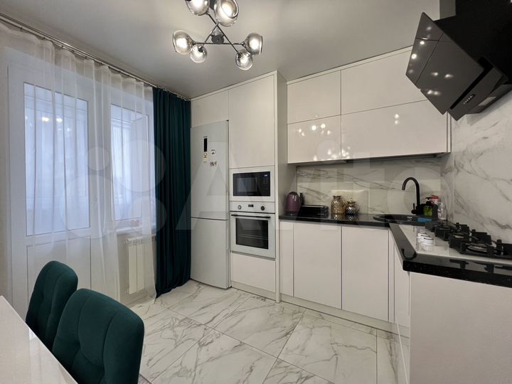 4-к. квартира, 80 м², 1/5 эт.