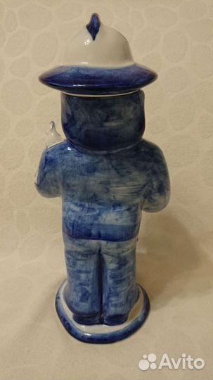 Гжель Бутылка штоф Пожарный мчс