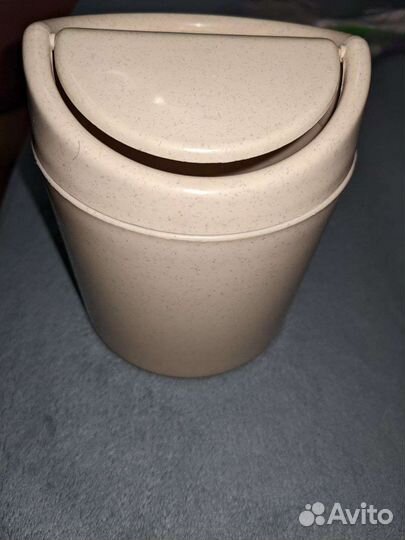 Настольный контейнер для мусора 750 мл (11см)