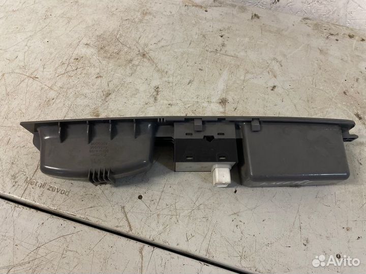 Накладка кнопок стеклоподъемника Chevrolet Lacetti