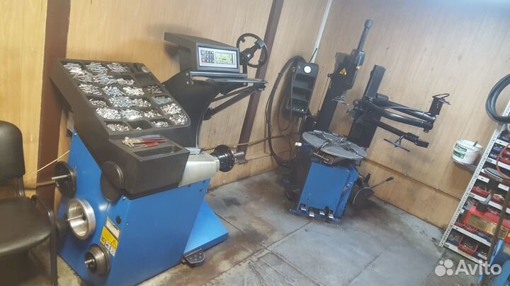 В шинный центр требуется шиномонтажник