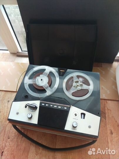 Катушечный магнитофон