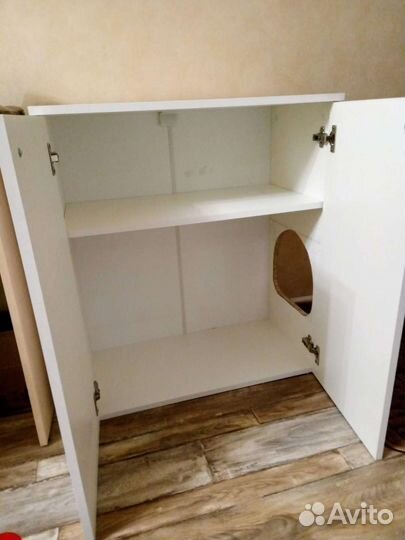 Закрытый туалет для кошек, тумба