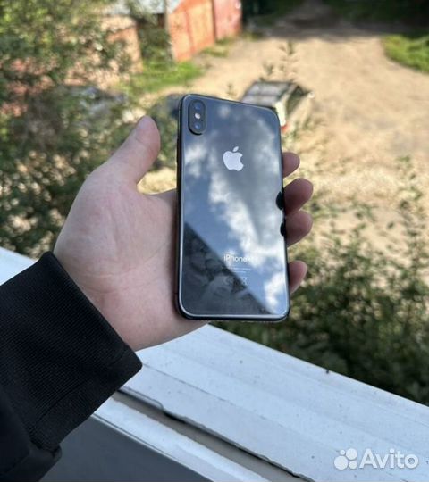 iPhone X, 64 ГБ