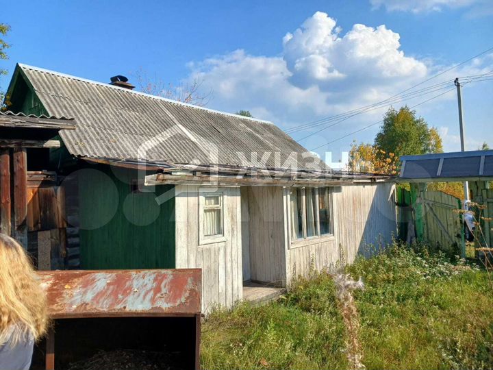 Дом 26 м² на участке 10 сот.