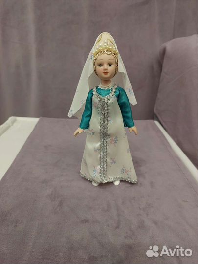 Кукла фарфоровая коллекционная