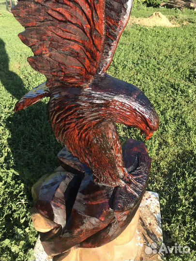 Орёл из дерева