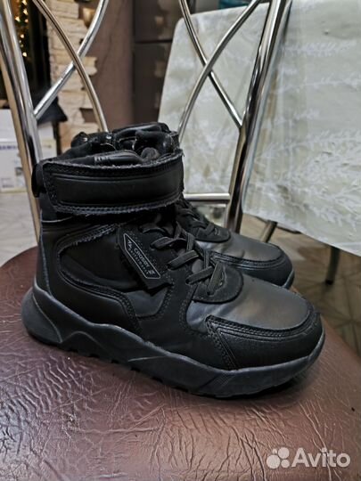Ботинки зимние на мальчика размер 32