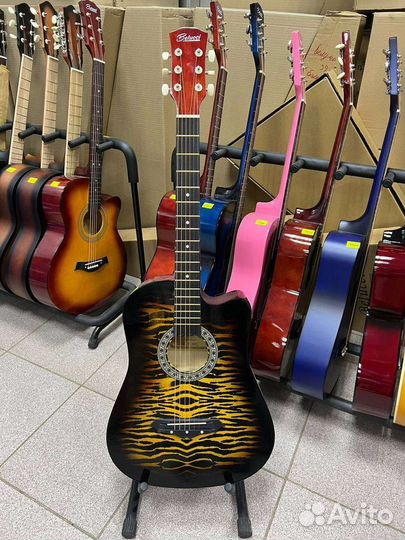 Акустическая гитара с рисунком