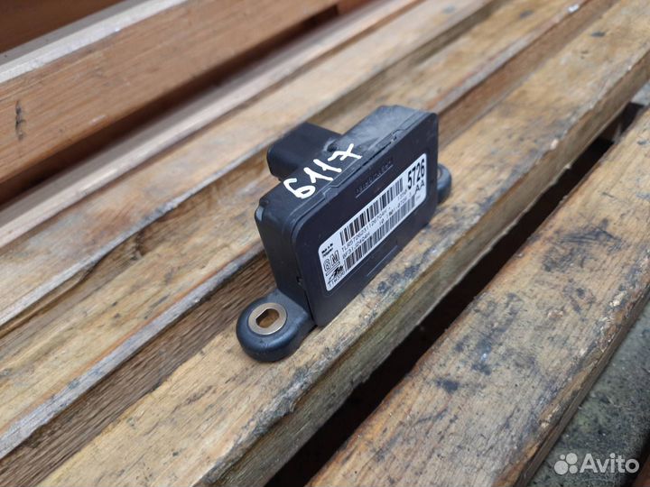 Датчик ускорения Opel Astra J 2012 13505726