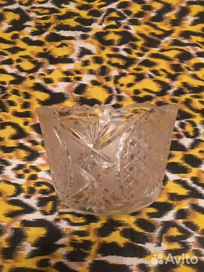Хрустальная ваза