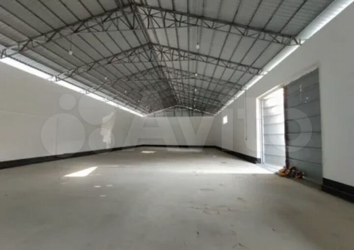 Склад, 1020 м²