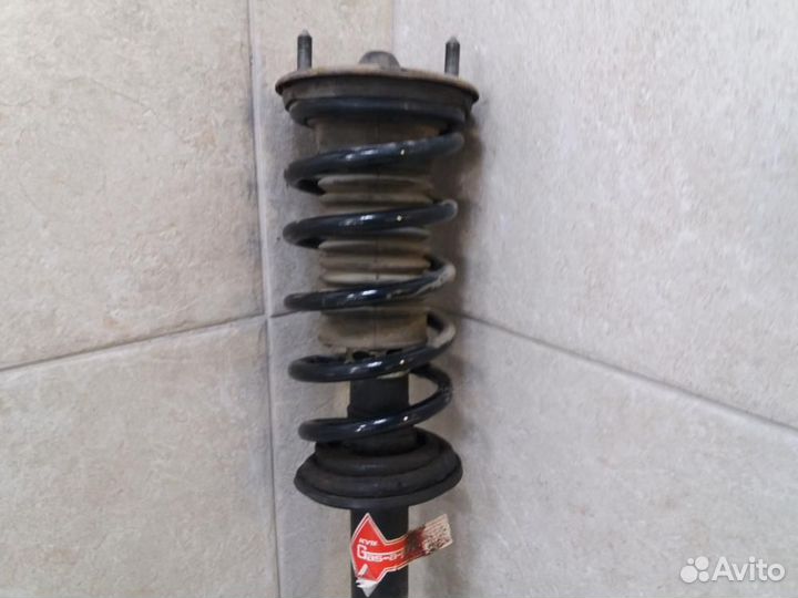 Амортизатор передний левый Toyota Mark X DBA-GRX12