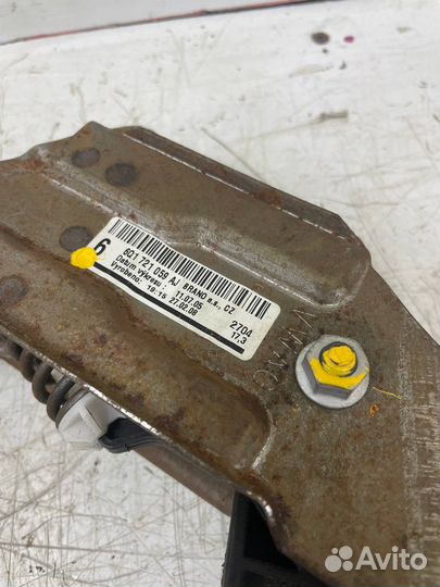 Педаль сцепления Skoda Roomster