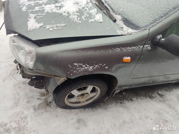 В разборе лада калина 1,6 люкс