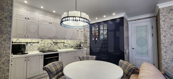 3-к. квартира, 87 м², 18/18 эт.