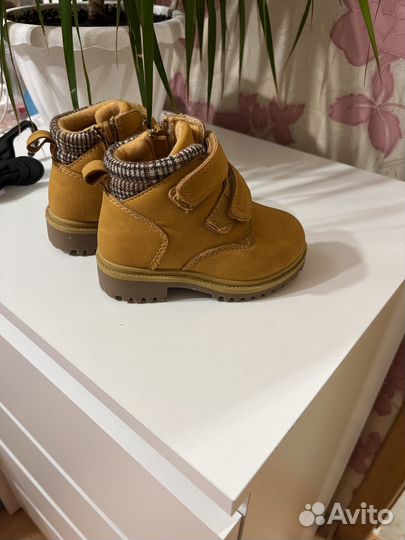 Новые весенние-осенние ботиночки для мальчика