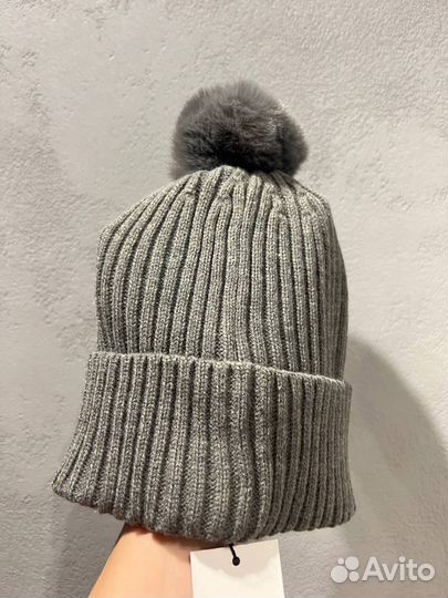 Шапка c помпоном Calvin Klein оригинал новая