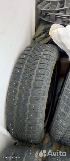 Tigar Sigura Stud 185/65 R15 92