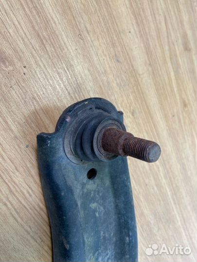 Рычаг подвески передний левый Kia Rio 3 QB