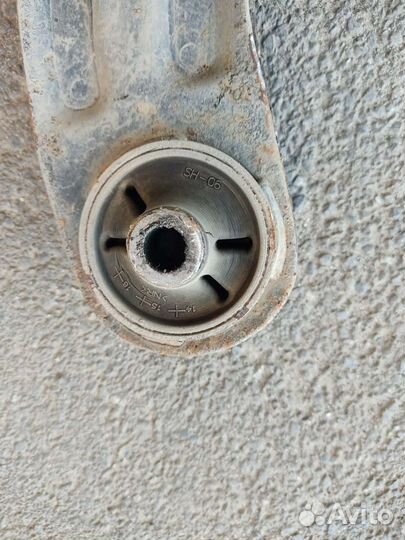 Рычаг левый на Hyundai getz