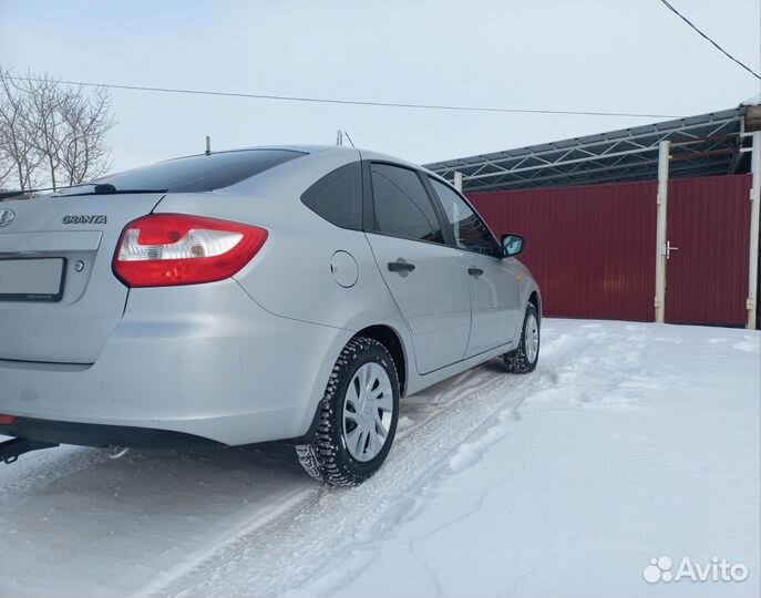LADA Granta 1.6 МТ, 2017, 125 000 км