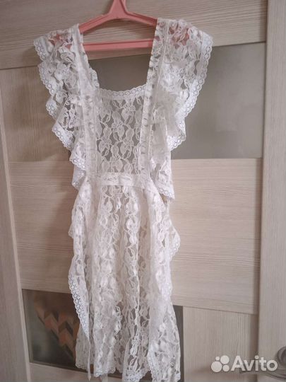 Белый школьный фартук