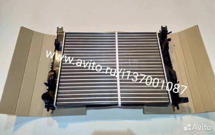 Радиатор охлаждения Renault Logan 2