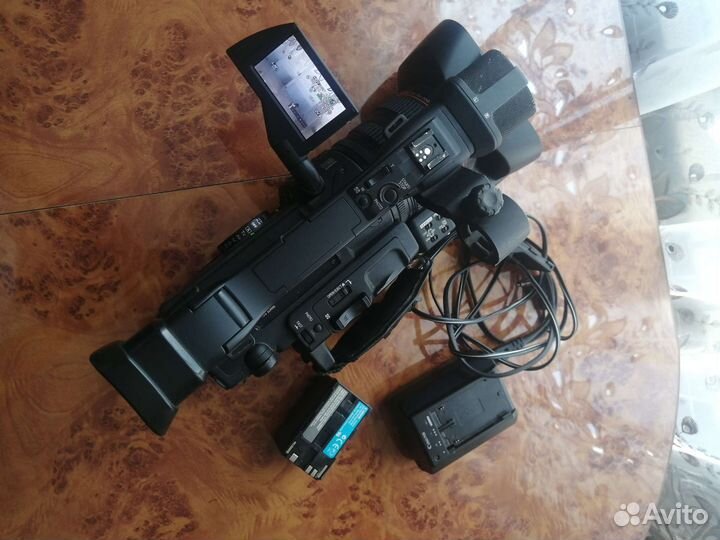 Видеокамера canon