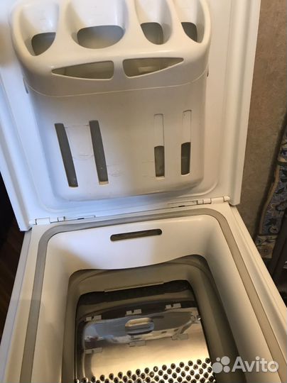 Продам стиральную машину Whirpool