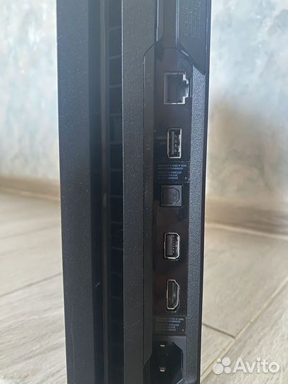 Sony PS4 pro 1tb + 160 игр