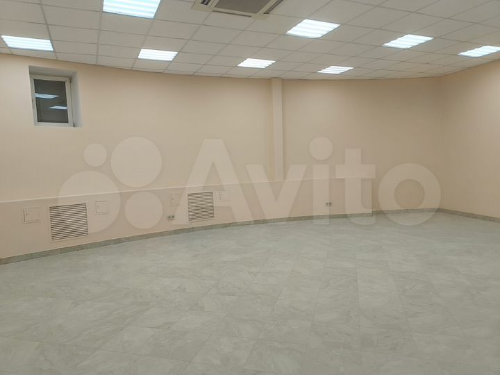 Торговая площадь, 60 м²