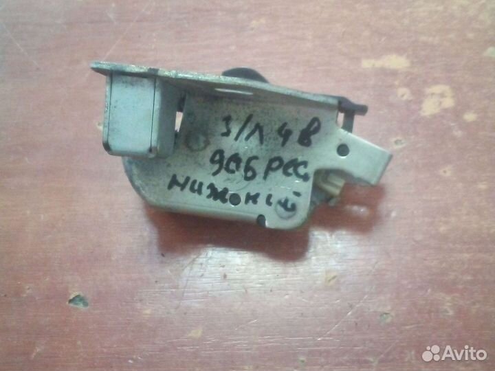 Замок задней двери mercedes sprinter 906