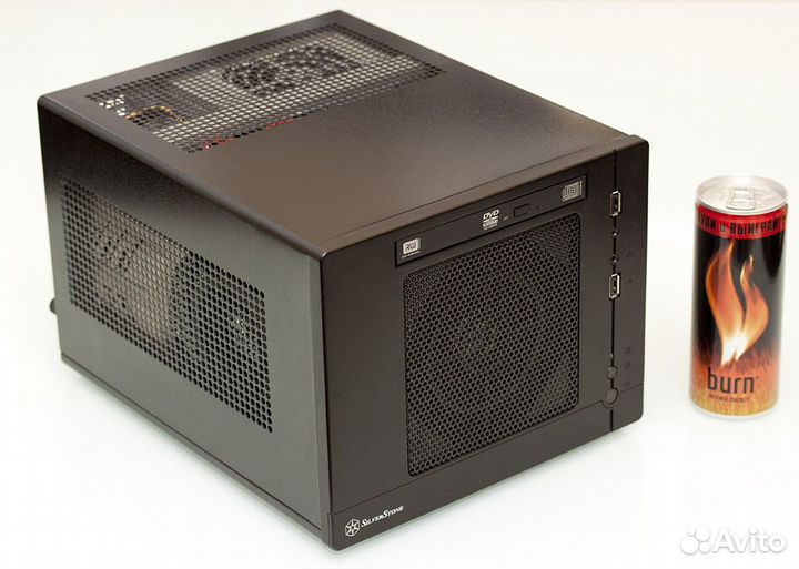 Компактный Silverstone Kubica Studious