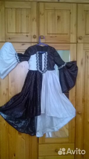 Нарядное платье для бала