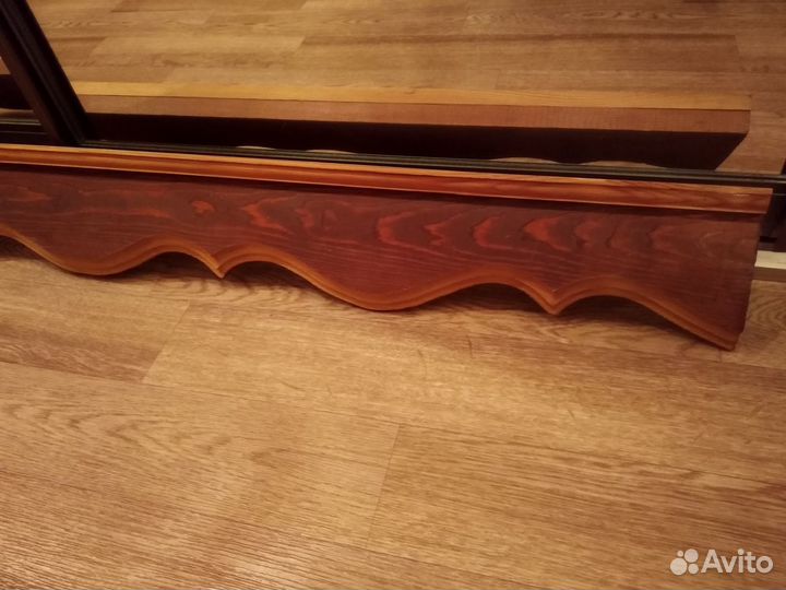 Карниз резной массив дерева тонированный