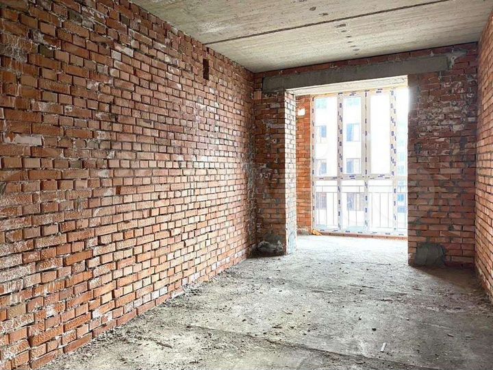 2-к. квартира, 76 м², 3/6 эт.