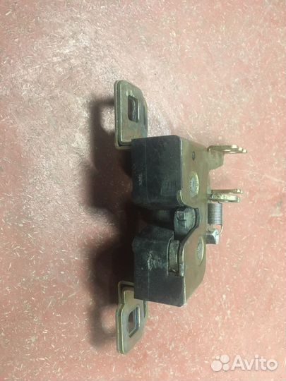 Замок багажника Форд Мондео 1