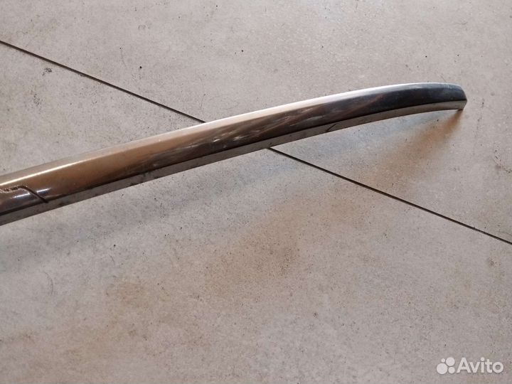 Молдинг переднего бампера Toyota Highlander U 40