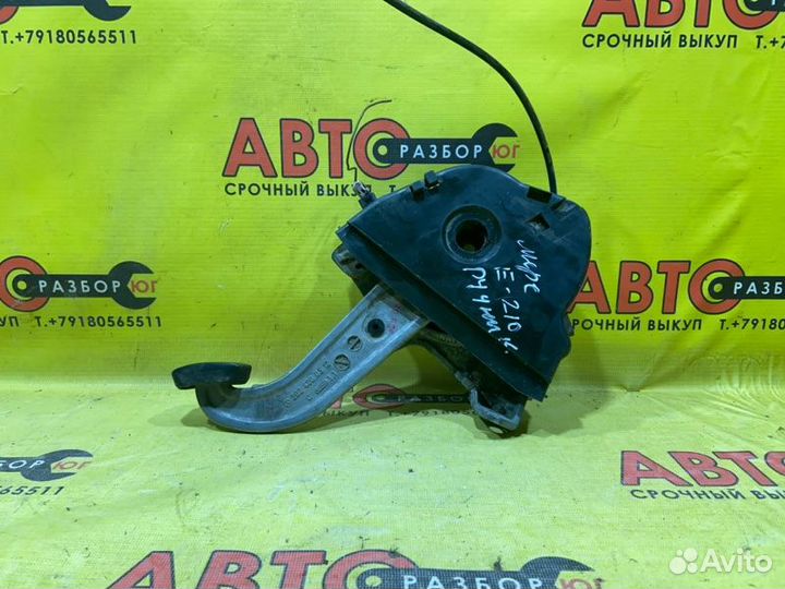 Рычаг стояночного тормоза Mercedes-Benz E-Class