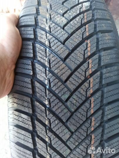 Tracmax F101 185/65 R15