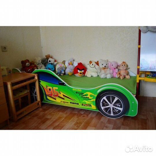 Кровать машинка