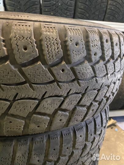 Kumho I'Zen Wis KW19 215/65 R16 98T