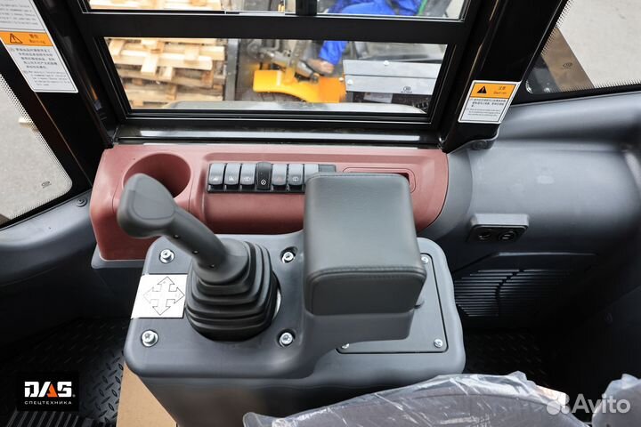 Фронтальный погрузчик Lonking CDM853N, 2024