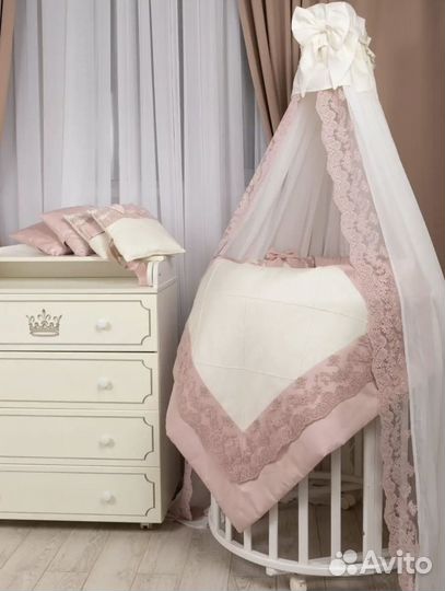 Бортики в кроватку с постельным бельем