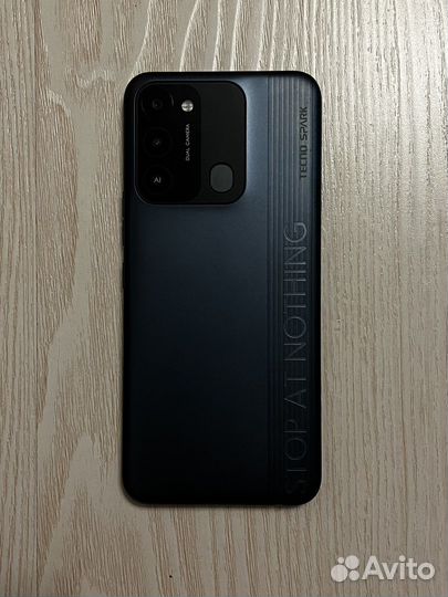 Телефон techno spark 8c