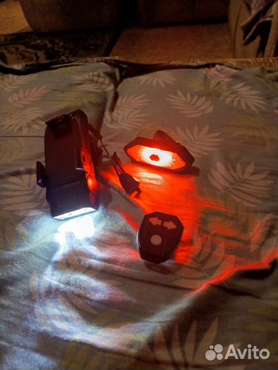 Вело фонарик 4в1 и задний фонарь с поворотниками