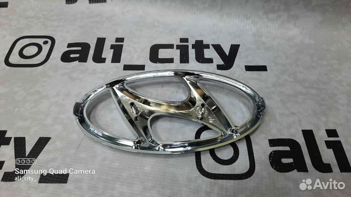 Знак Hyundai передний на решетку Солярис 10-17г