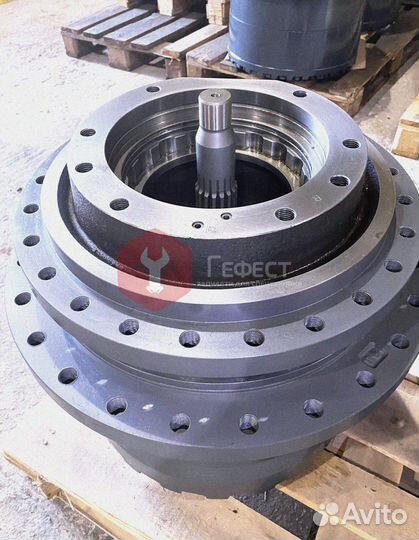 Бортовой редуктор Komatsu PC200-7